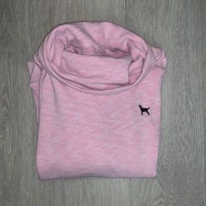 Black Dog Turtleneck Sweatshirt